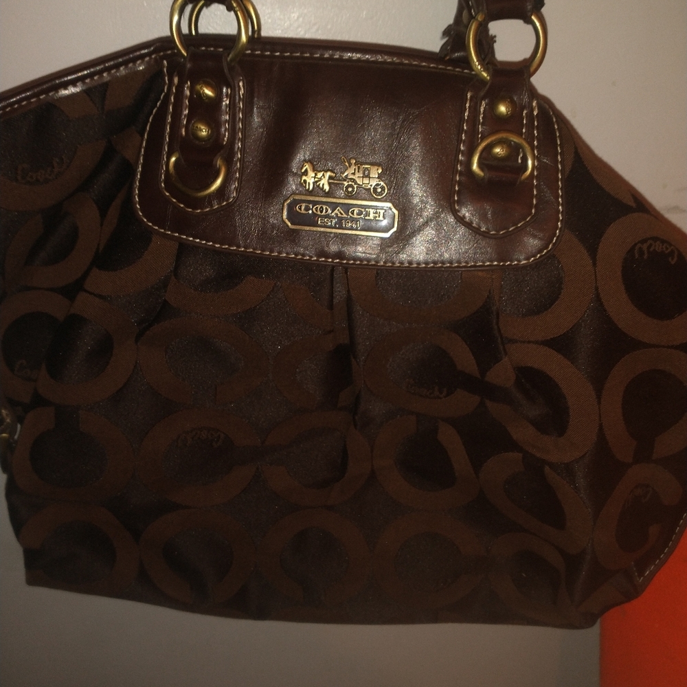 Coach purse - Picture 3 of 3